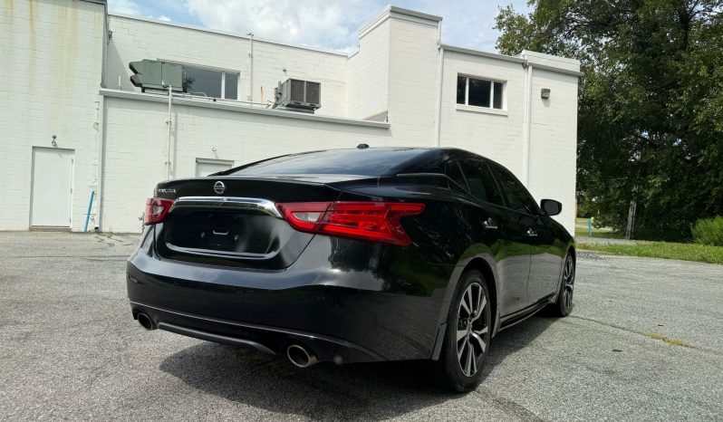 
								2017 Nissan Maxima S full									