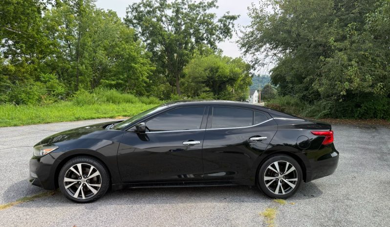 
								2017 Nissan Maxima S full									