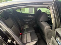 
										2017 Nissan Maxima S full									
