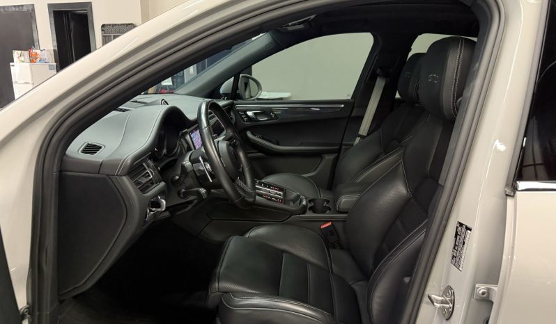 
								2022 Porsche Macan GTS full									