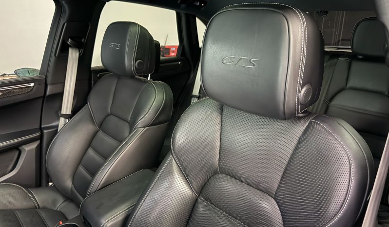 
								2022 Porsche Macan GTS full									
