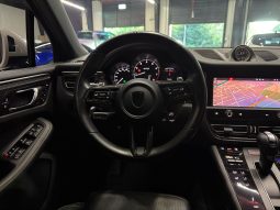 
										2022 Porsche Macan GTS full									