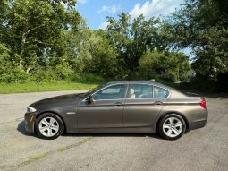 
										2012 BMW 528i xDrive full									
