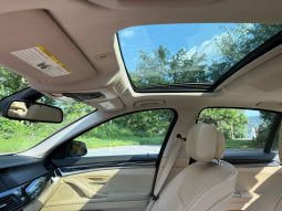 
										2012 BMW 528i xDrive full									