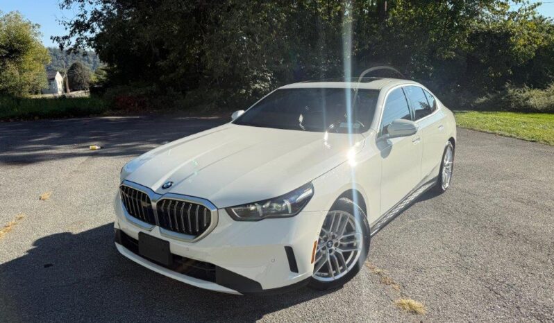 
								2024 BMW 530i xDrive full									