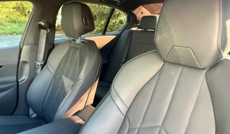 
								2024 BMW 530i xDrive full									