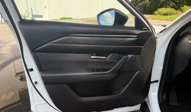 
								2023 Mazda CX-50 AWD full									