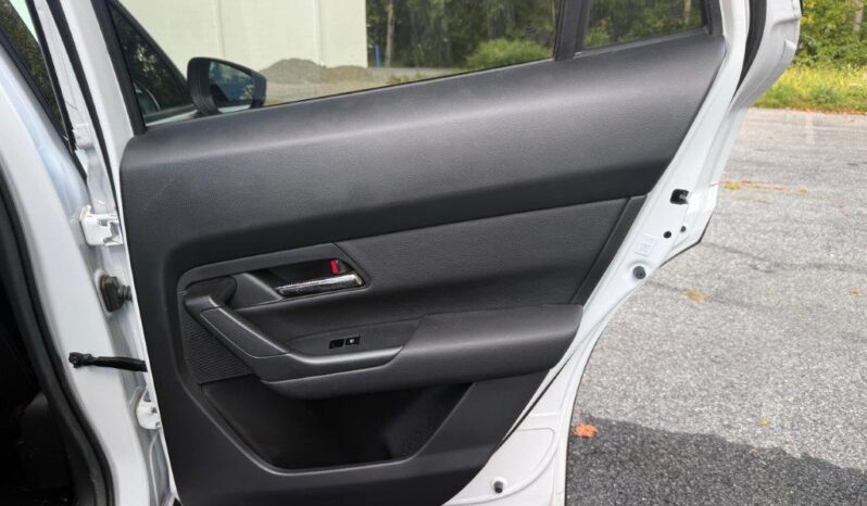 
								2023 Mazda CX-50 AWD full									