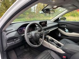 
										2024 Honda Accord EX full									