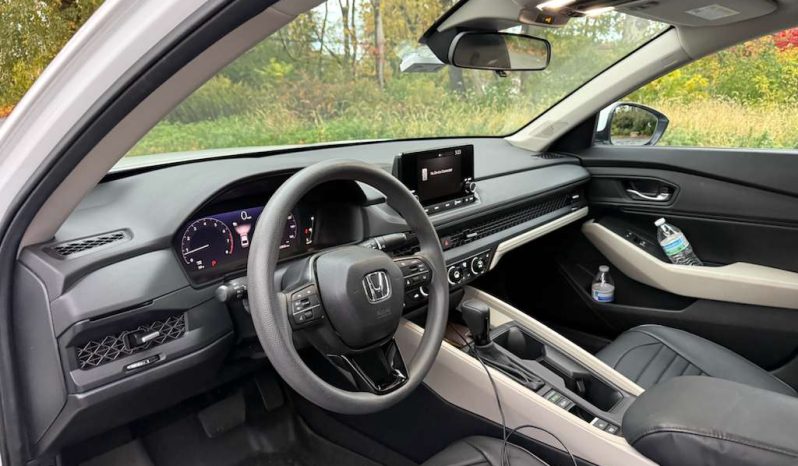 
								2024 Honda Accord EX full									