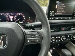 
										2024 Honda Accord EX full									