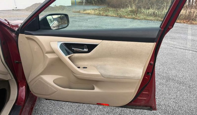 
								2014 Nissan Altima S full									