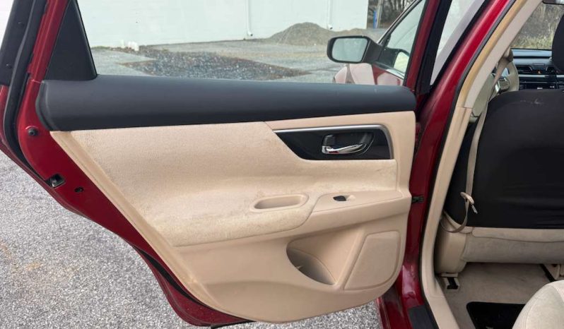 
								2014 Nissan Altima S full									