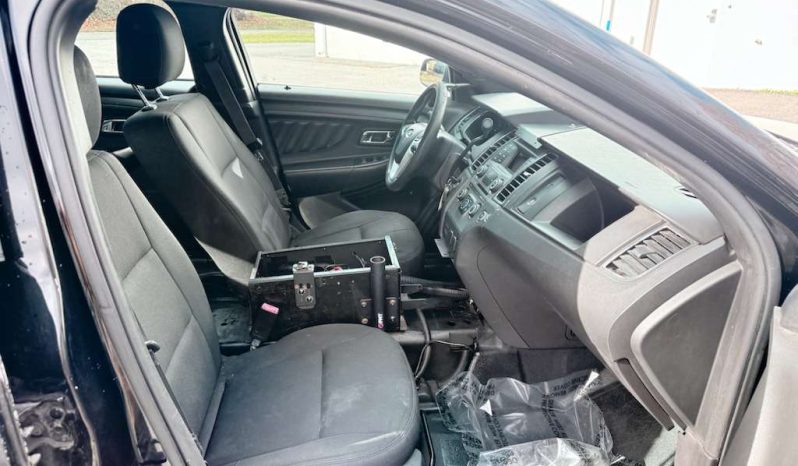 
								2017 Ford Taurus Police Interceptor full									