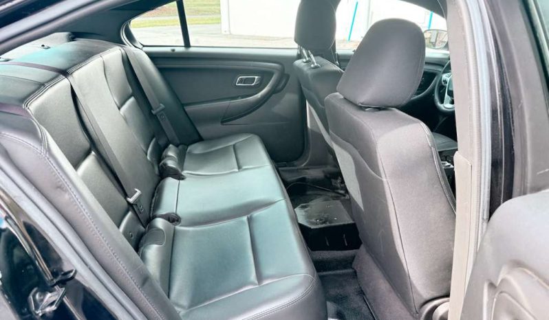 
								2017 Ford Taurus Police Interceptor full									