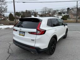 
										2025 Honda CR-V Hybrid Sport Touring full									