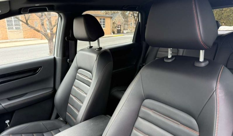 
								2025 Honda CR-V Hybrid Sport Touring full									