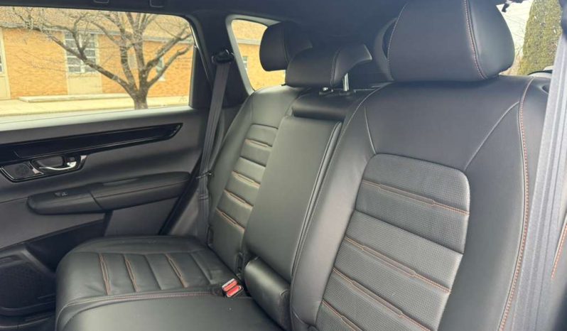 
								2025 Honda CR-V Hybrid Sport Touring full									