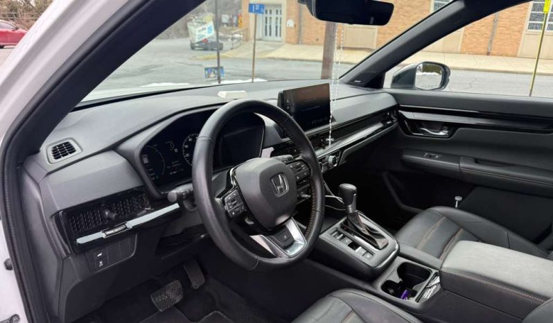 
								2025 Honda CR-V Hybrid Sport Touring full									