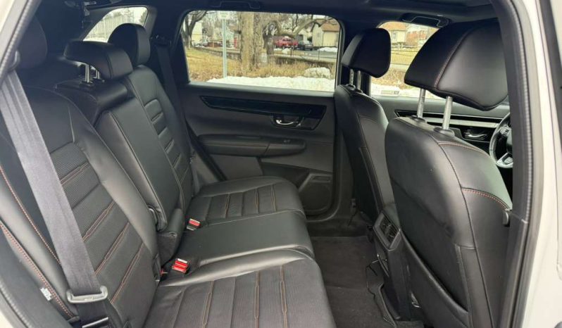 
								2025 Honda CR-V Hybrid Sport Touring full									