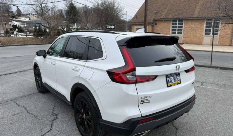 
								2025 Honda CR-V Hybrid Sport Touring full									