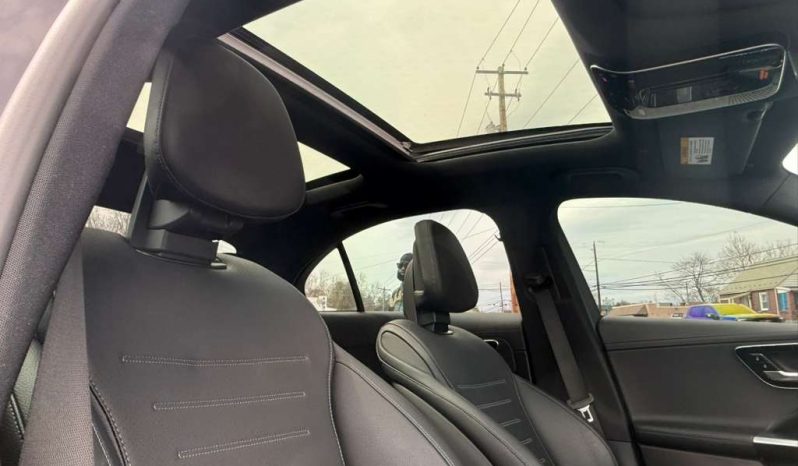 
								2024 Mercedes Benz C 300 4Matic full									