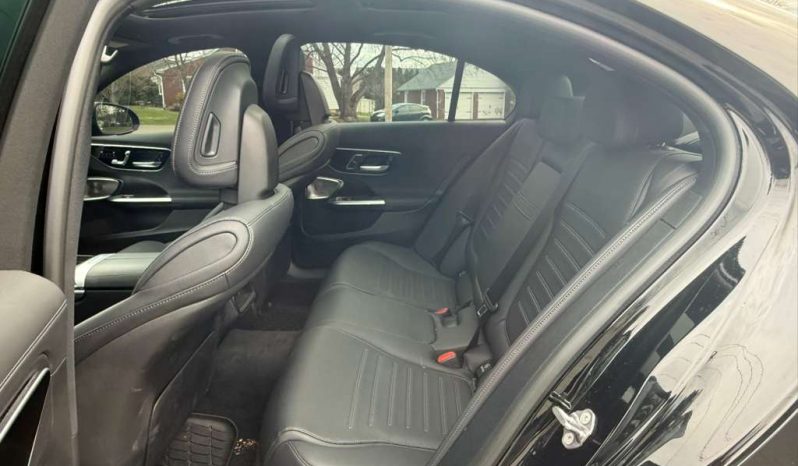 
								2024 Mercedes Benz C 300 4Matic full									