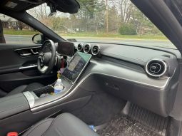 
										2024 Mercedes Benz C 300 4Matic full									