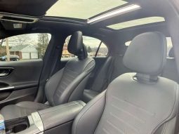 
										2024 Mercedes Benz C 300 4Matic full									