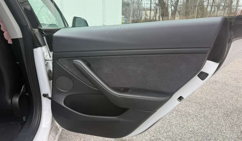 
								2022 Tesla Model 3 full									