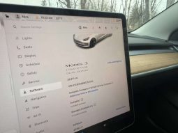 
										2022 Tesla Model 3 full									