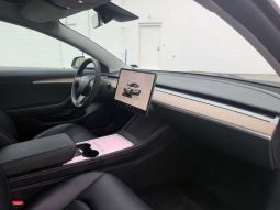 
										2022 Tesla Model 3 full									