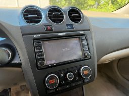 
										2010 Nissan Altima 3.5 SR full									