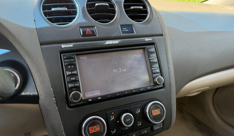 
								2010 Nissan Altima 3.5 SR full									