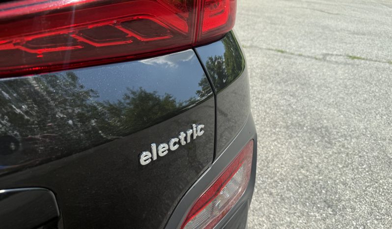 
								2021 Hyundai Kona EV Limited full									