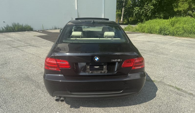 
								2012 BMW 328i M Sport full									